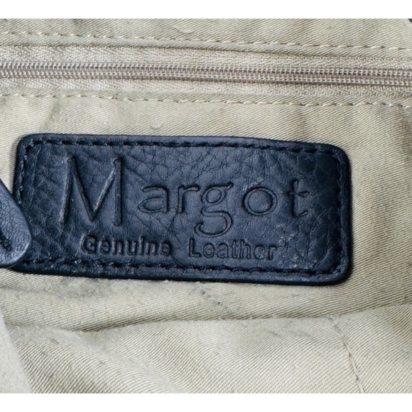 Margot Genuine Leather Crossbody Bag Adjustable Strap Black OS 2 Zip Pockets - Picture 3 of 12